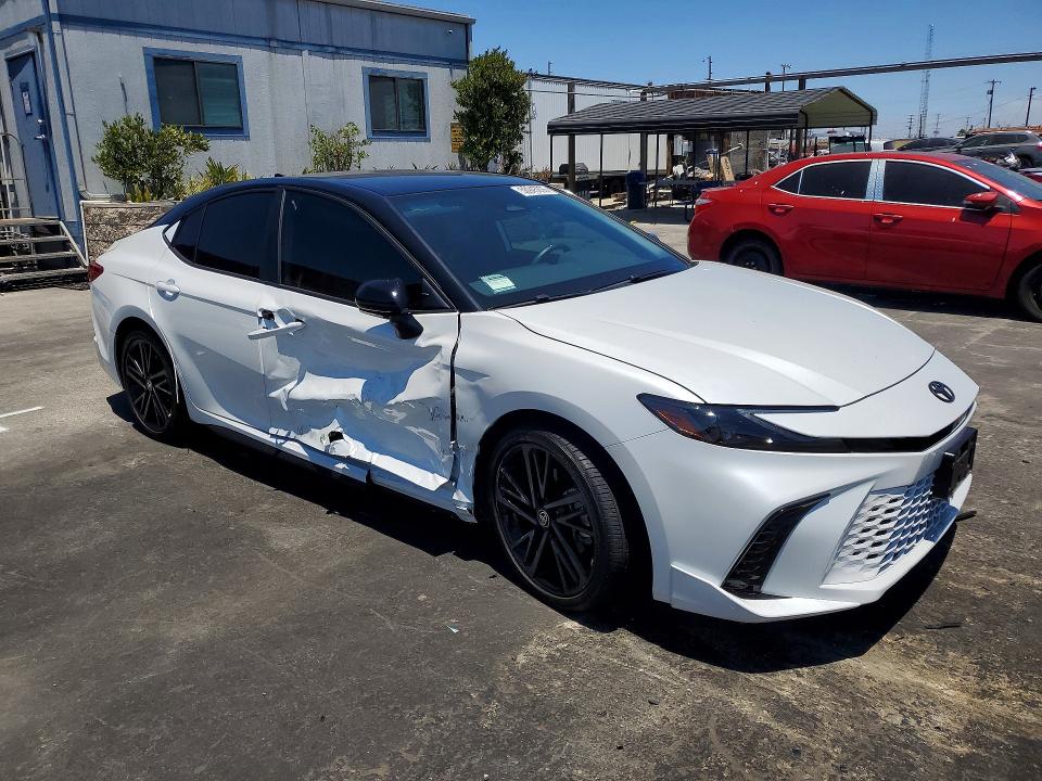 56945836 :رقم المزاد ، 4T1DAACK0SU077928 vin ، 2025 Toyota Camry مزاد بيع