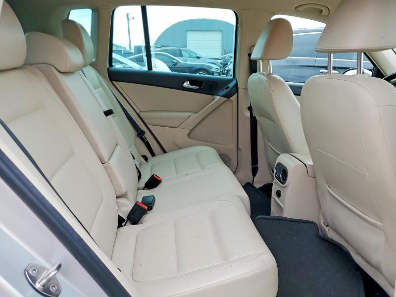 58567206 :رقم المزاد ، WVGBV3AX6EW543750 vin ، 2014 Volkswagen Tiguan مزاد بيع