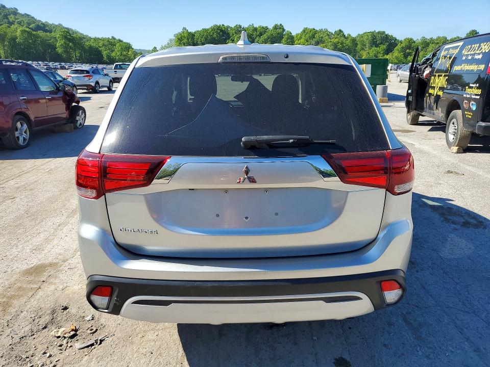 2020 Mitsubishi Outlander მანქანა იყიდება აუქციონზე, vin: JA4AZ3A38LZ047596, აუქციონის ნომერი: 55809576