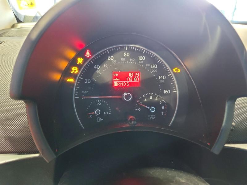 56162476 :رقم المزاد ، 3VWRF31Y77M412299 vin ، 2007 Volkswagen New Beetle مزاد بيع