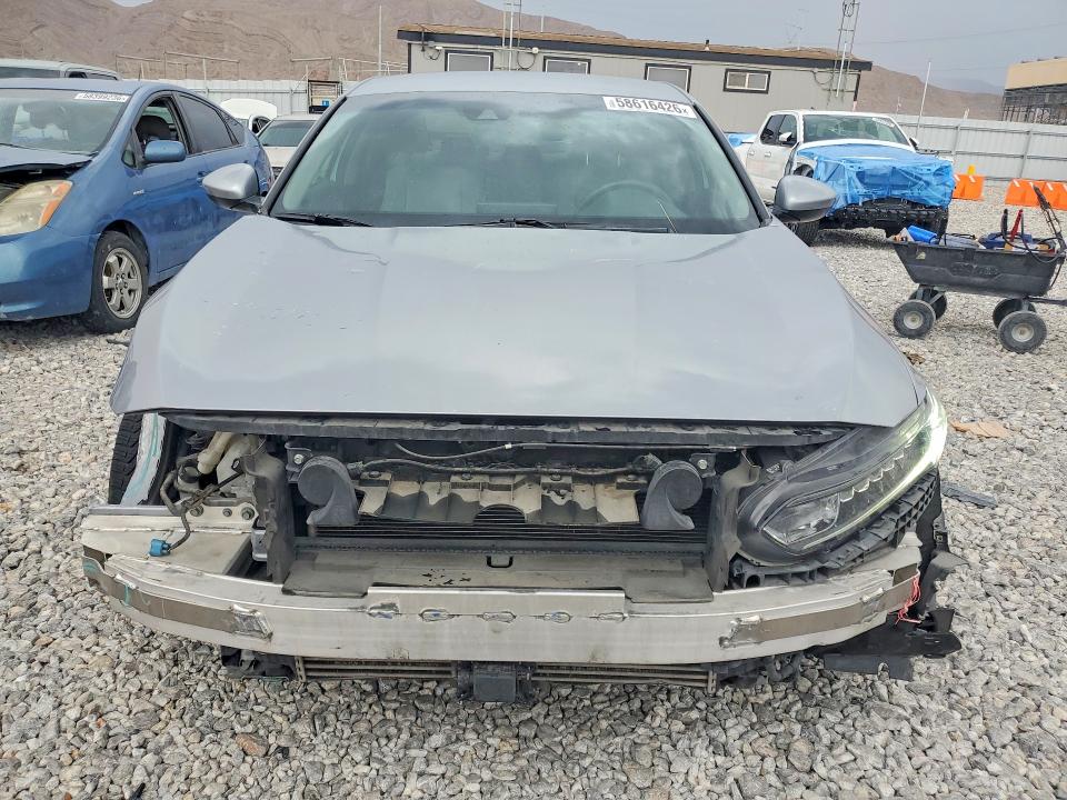 Продаж на аукціоні авто 2018 Honda Accord, vin: 1HGCV1F19JA118968, номер лоту: 58616426