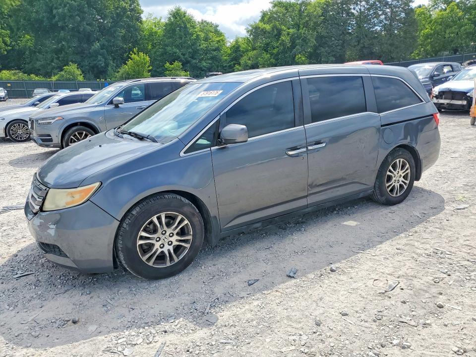 Auction sale of the 2013 Honda Odyssey, vin: 5FNRL5H63DB060592, lot number: 57916176