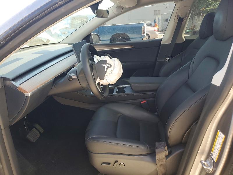 Продаж на аукціоні авто 2025 Tesla Model Y, vin: 7SAYGDED6SF256667, номер лоту: 57499236