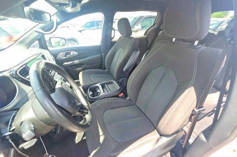 Продажа на аукционе авто 2023 Chrysler Pacifica, vin: 2C4RC1FGXPR559578, номер лота: 59644206