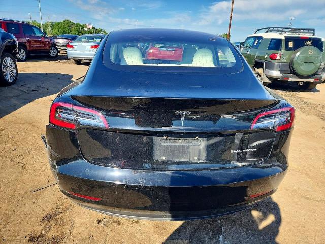 57876806 :رقم المزاد ، 5YJ3E1EB0JF135058 vin ، 2018 Tesla Model 3 مزاد بيع