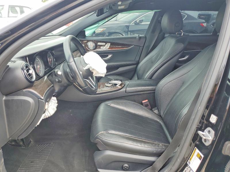 56464766 :رقم المزاد ، WDDZF4JB4KA517429 vin ، 2019 Mercedes-benz E مزاد بيع