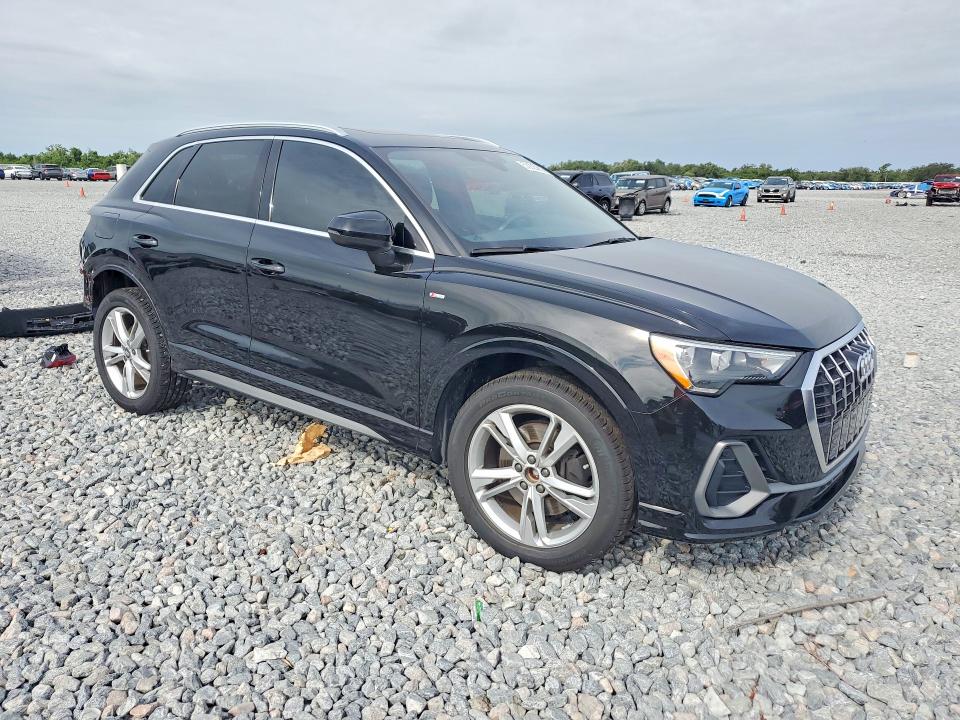 Продажа на аукционе авто 2020 Audi Q3, vin: WA1DECF39L1060373, номер лота: 55825656