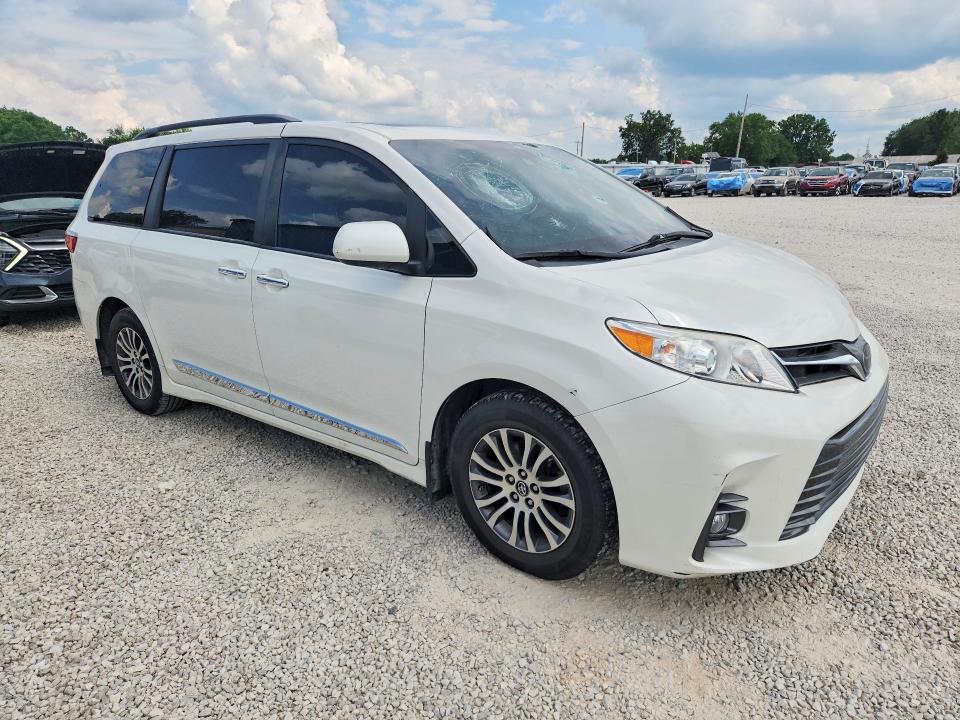 Продажа на аукционе авто 2019 Toyota Sienna, vin: 5TDYZ3DC0KS972261, номер лота: 55592236