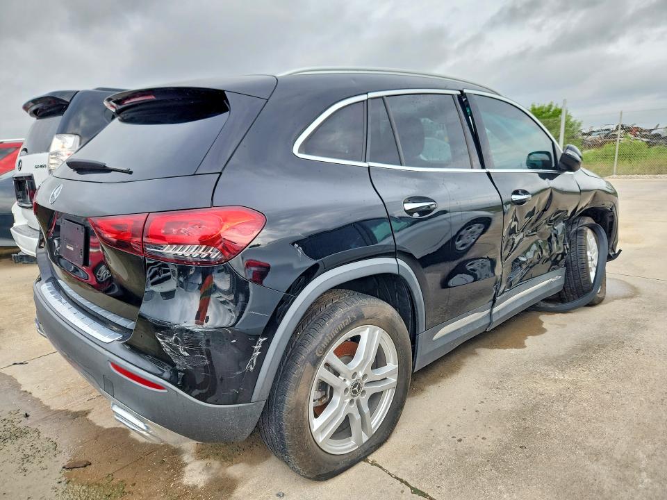 55748096 :رقم المزاد ، W1N4N4GB7NJ318760 vin ، 2022 Mercedes-benz Gla مزاد بيع