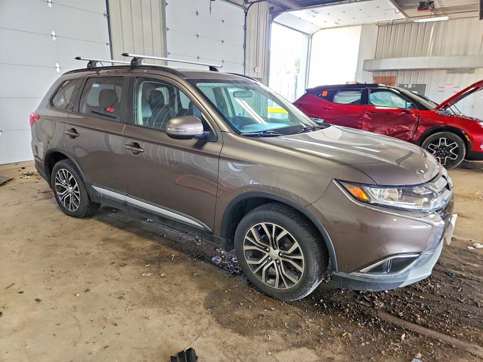 2016 Mitsubishi Outlander მანქანა იყიდება აუქციონზე, vin: JA4AD3A30GZ015763, აუქციონის ნომერი: 56786136