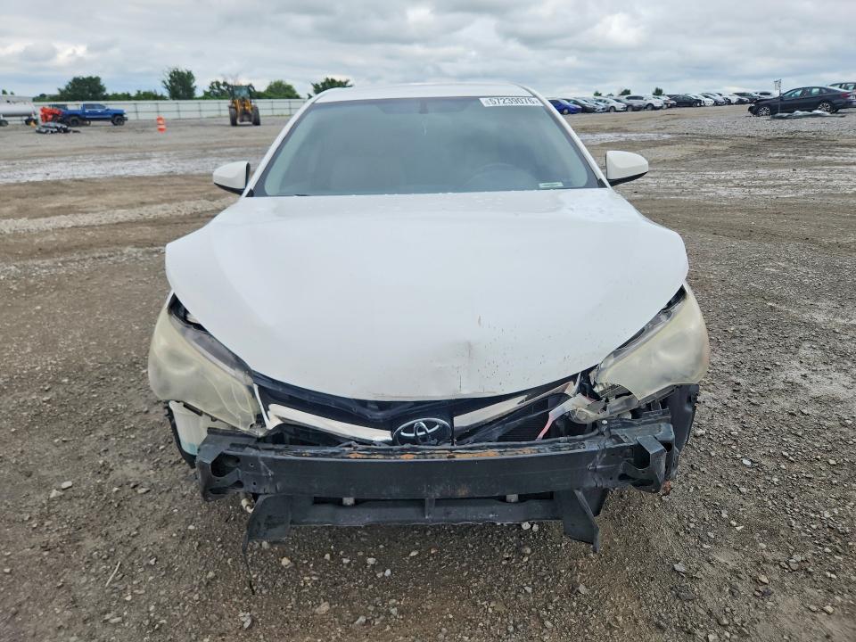 57239076 :رقم المزاد ، 4T1BF1FK4HU787184 vin ، 2017 Toyota Camry مزاد بيع