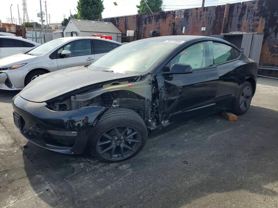 Auction sale of the 2023 Tesla Model 3, vin: 5YJ3E1EA5PF552045, lot number: 56113006