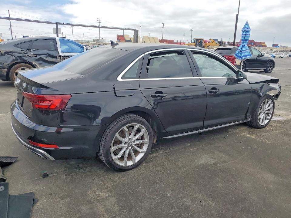 2019 Audi A4 მანქანა იყიდება აუქციონზე, vin: WAUDNAF4XKA117467, აუქციონის ნომერი: 57226466