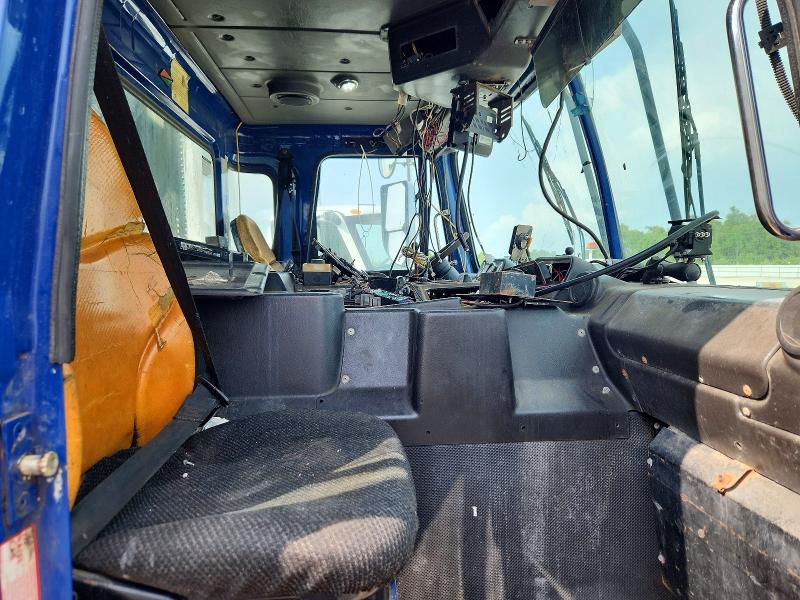 58140926 :رقم المزاد ، 5VCACLLEXFH218593 vin ، 2015 Autocar Xpeditor مزاد بيع