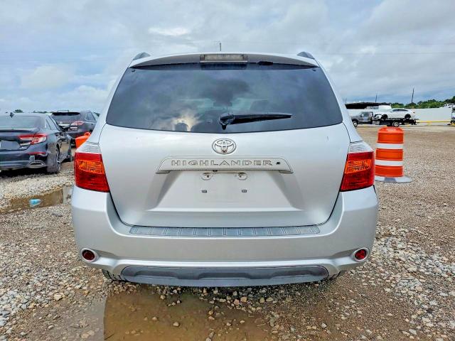 57526126 :رقم المزاد ، 5TDKK3EH2AS008330 vin ، 2010 Toyota Highlander مزاد بيع