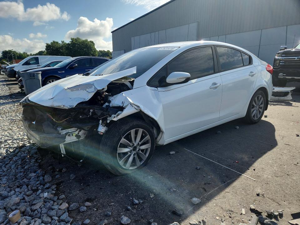 2014 Kia Forte მანქანა იყიდება აუქციონზე, vin: KNAFX4A60E5147958, აუქციონის ნომერი: 57631416