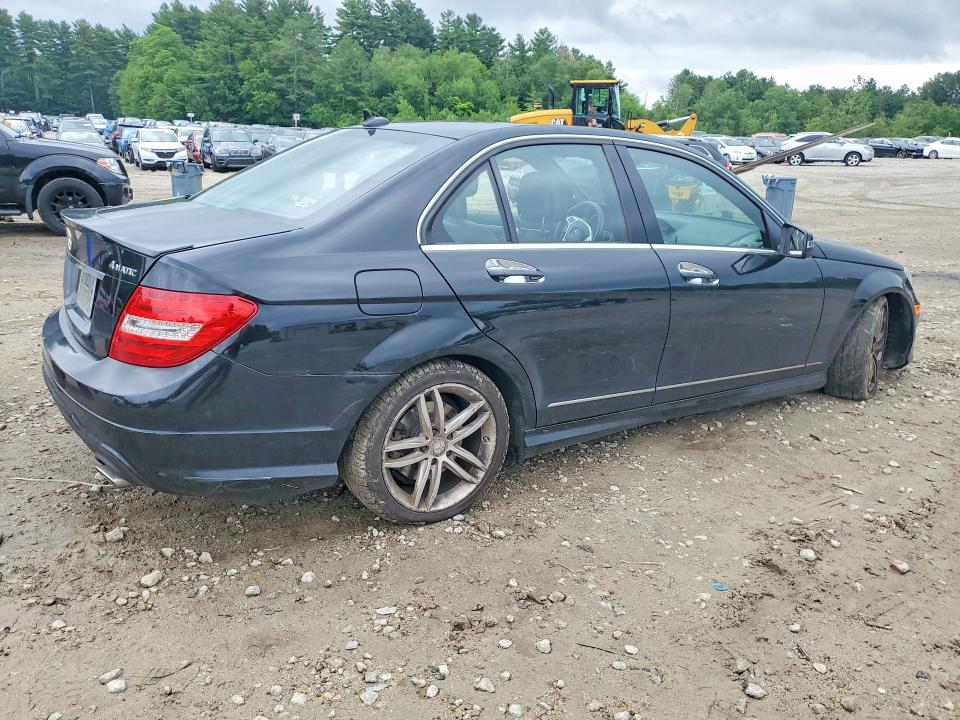 Продажа на аукционе авто 2013 Mercedes-benz C, vin: WDDGF8AB4DA774284, номер лота: 58784416