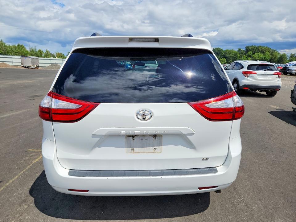 56646686 :رقم المزاد ، 5TDKK3DC3FS619545 vin ، 2015 Toyota Sienna مزاد بيع