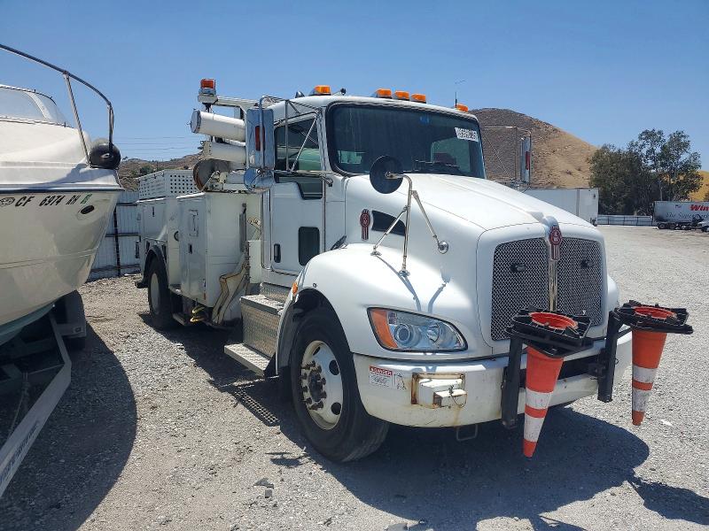 95698135 :رقم المزاد ، 2NKHHM7X0HM134915 vin ، 2017 Kenworth T300 مزاد بيع