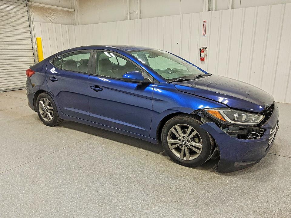 58036076 :رقم المزاد ، 5NPD84LF8JH255372 vin ، 2018 Hyundai Elantra مزاد بيع