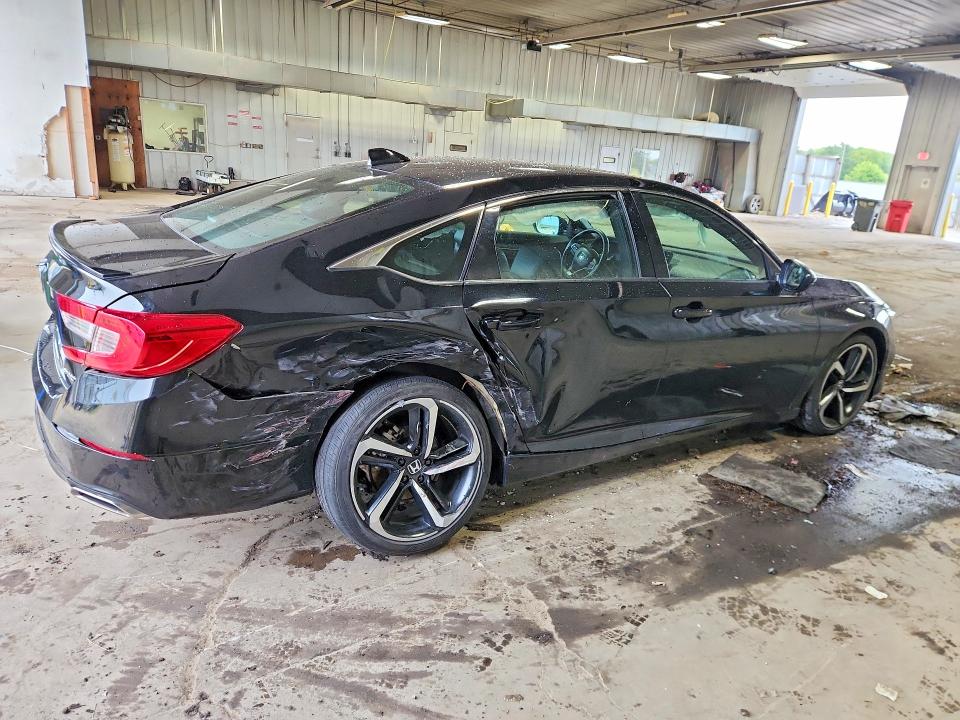 Продажа на аукционе авто 2022 Honda Accord, vin: 1HGCV1F3XNA099046, номер лота: 57776216