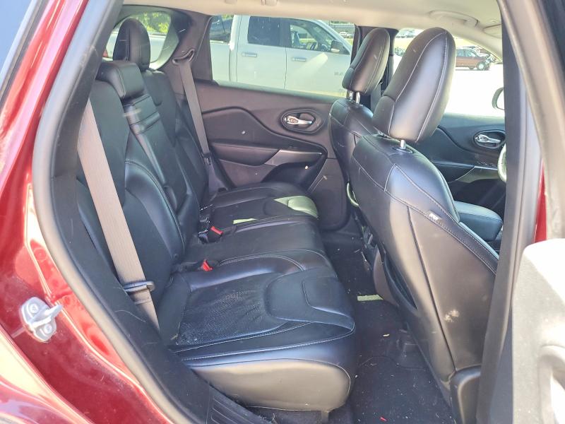 53689246 :رقم المزاد ، 1C4PJLDB6KD302297 vin ، 2019 Jeep Cherokee مزاد بيع