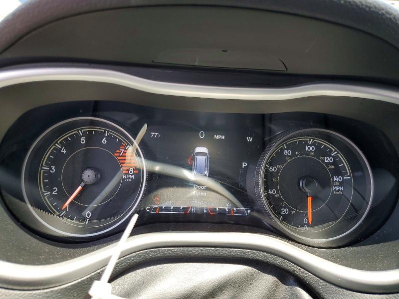 58945376 :رقم المزاد ، 1C4PJMBX9JD522035 vin ، 2018 Jeep Cherokee مزاد بيع