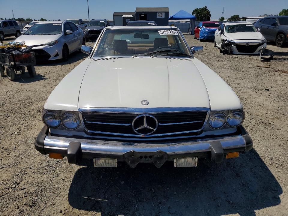 57892226 :رقم المزاد ، WDBBA45A5EA004463 vin ، 1984 Mercedes-benz 380 مزاد بيع