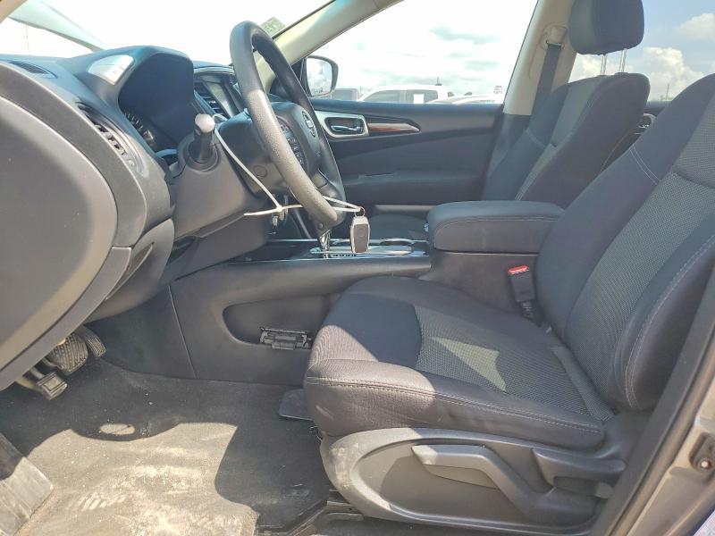 55661736 :رقم المزاد ، 5N1DR2MN6HC693123 vin ، 2017 Nissan Pathfinder مزاد بيع