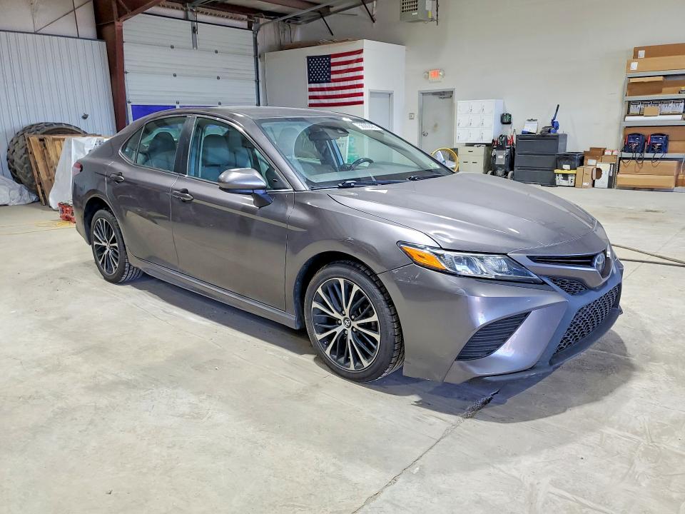2019 Toyota Camry მანქანა იყიდება აუქციონზე, vin: 4T1B11HK4KU716098, აუქციონის ნომერი: 56999486
