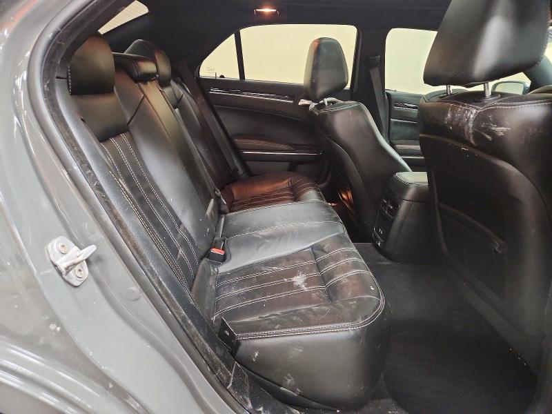 55509616 :رقم المزاد ، 2C3CCAGGXHH527066 vin ، 2017 Chrysler 300 مزاد بيع