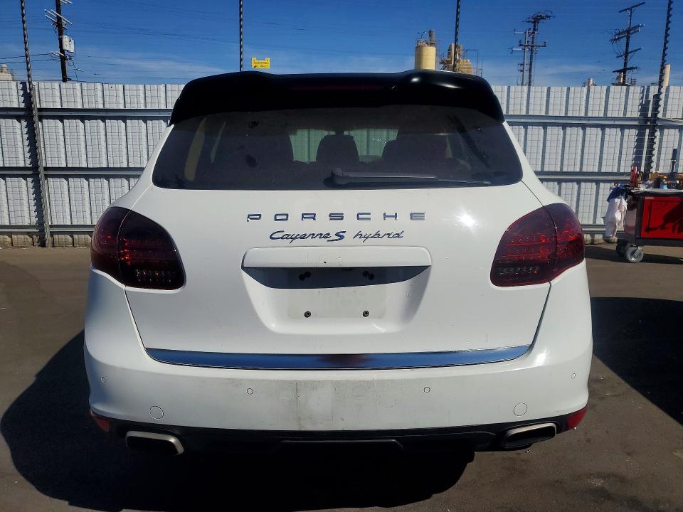 Продажа на аукционе авто 2012 Porsche Cayenne, vin: WP1AE2A24CLA93947, номер лота: 56636276