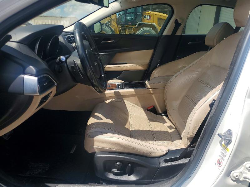 Продаж на аукціоні авто 2017 Jaguar Xe, vin: SAJAE4BG0HA960627, номер лоту: 57160476