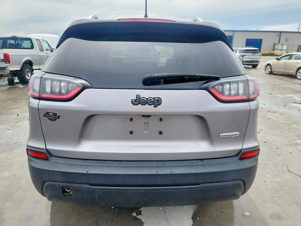 57598616 :رقم المزاد ، 1C4PJLCB3KD203857 vin ، 2019 Jeep Cherokee مزاد بيع