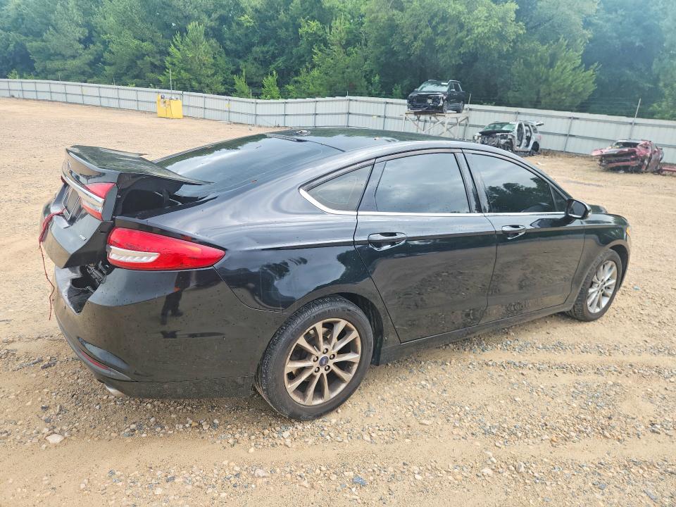 57119256 :رقم المزاد ، 3FA6P0H79HR144882 vin ، 2017 Ford Fusion مزاد بيع