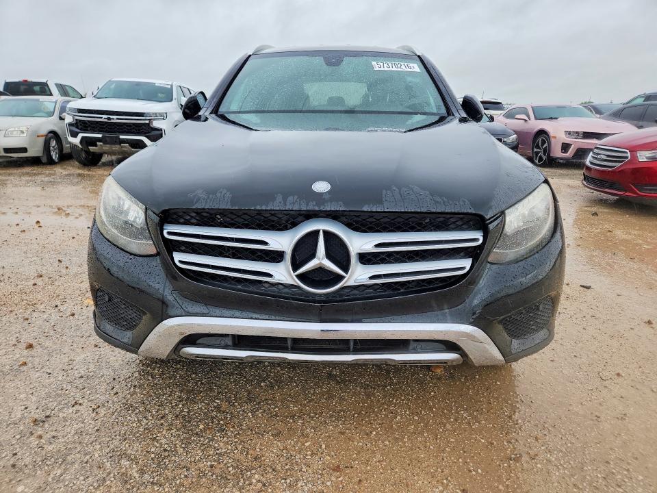 57370216 :رقم المزاد ، WDC0G4JB3HF135463 vin ، 2017 Mercedes-benz Glc مزاد بيع