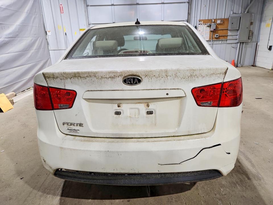 2011 Kia Forte მანქანა იყიდება აუქციონზე, vin: KNAFT4A28B5382936, აუქციონის ნომერი: 55919926