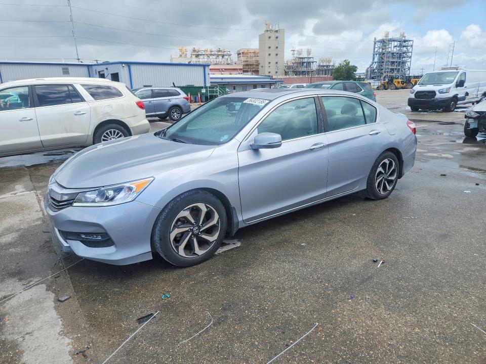 Auction sale of the 2017 Honda Accord, vin: 1HGCR2F80HA241639, lot number: 56302186