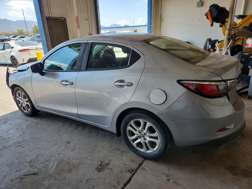 59294856 :رقم المزاد ، 3MYDLBYV0JY306404 vin ، 2018 Toyota Yaris Ia مزاد بيع
