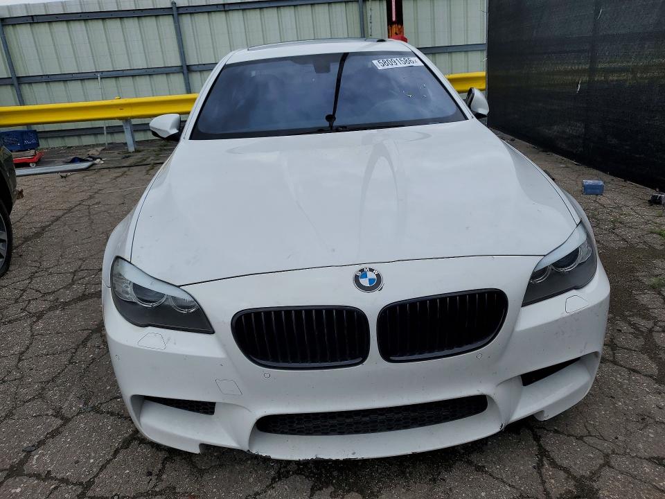 58091586 :رقم المزاد ، WBSFV9C58DC773514 vin ، 2013 Bmw M5 مزاد بيع