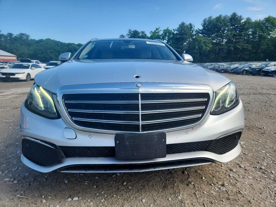 55428506 :رقم المزاد ، WDDZH6GB1HA201573 vin ، 2017 Mercedes-benz E مزاد بيع