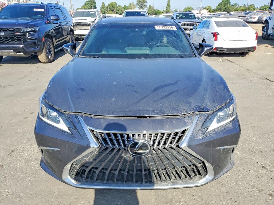 56722936 :رقم المزاد ، 58ADA1C1XPU030526 vin ، 2023 Lexus Es 300h مزاد بيع