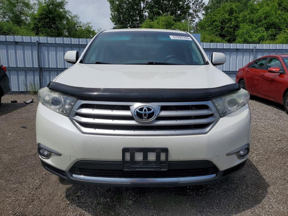 Продажа на аукционе авто 2013 Toyota Highlander, vin: 5TDBK3EHXDS186099, номер лота: 57295766