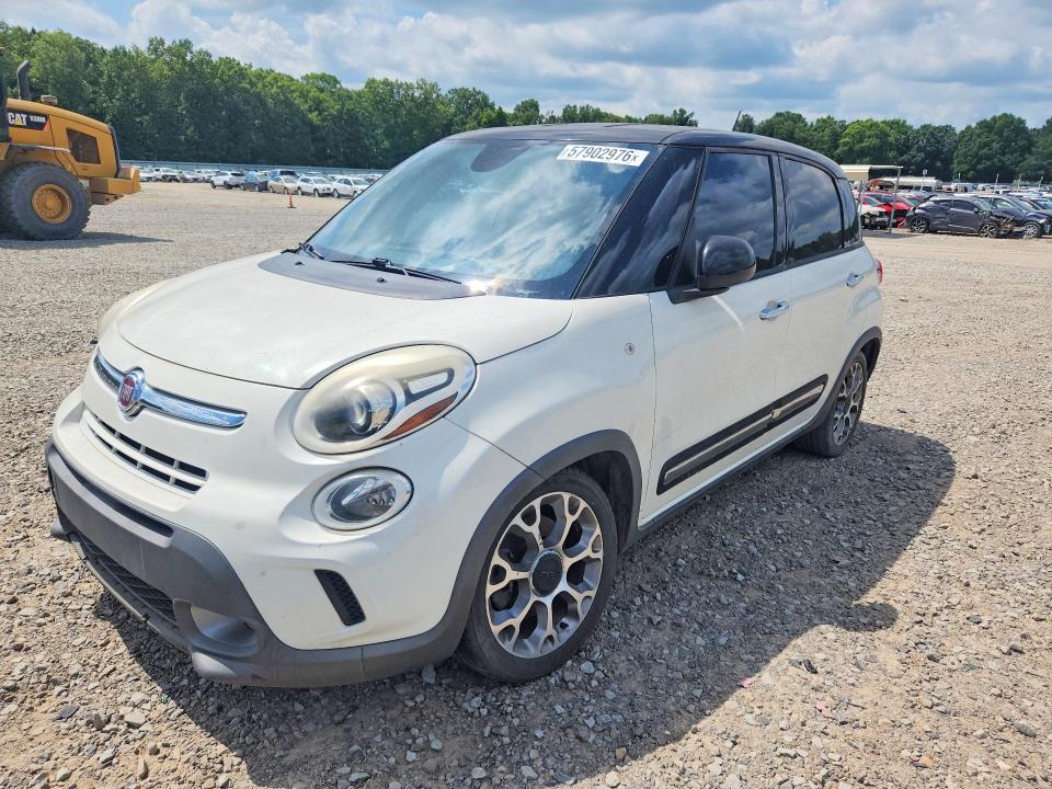 Продажа на аукционе авто 2015 Fiat 500l, vin: ZFBCFADH9FZ031174, номер лота: 57902976