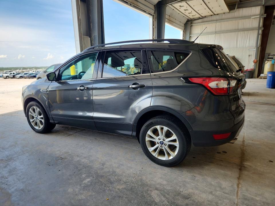 2017 Ford Escape მანქანა იყიდება აუქციონზე, vin: 1FMCU9GD4HUE40947, აუქციონის ნომერი: 55370376