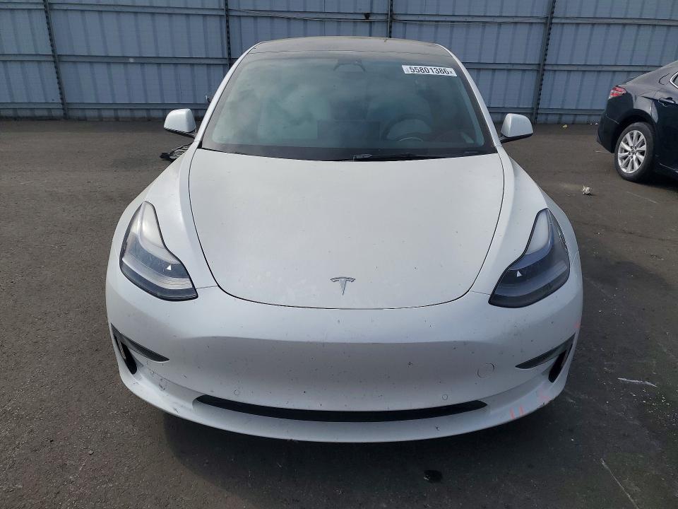 2022 Tesla Model 3 მანქანა იყიდება აუქციონზე, vin: 5YJ3E1EA7NF375673, აუქციონის ნომერი: 55801386