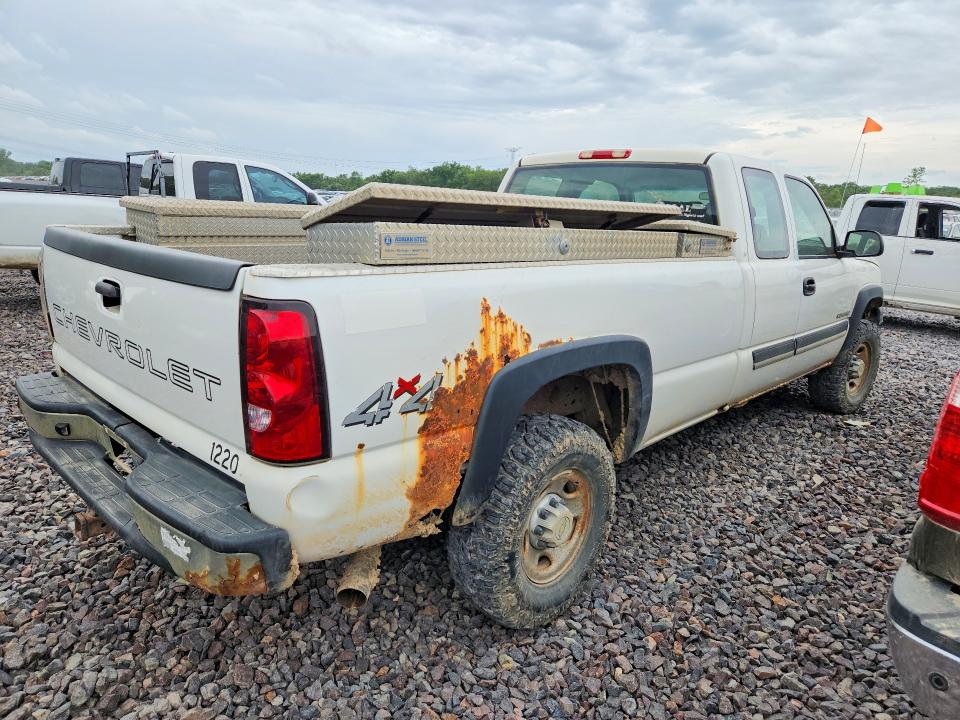 56163216 :رقم المزاد ، 1GCHK29U55E212692 vin ، 2005 Chevrolet Silverado مزاد بيع