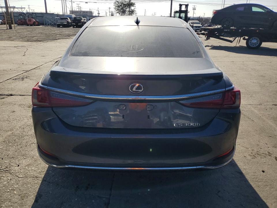 56722936 :رقم المزاد ، 58ADA1C1XPU030526 vin ، 2023 Lexus Es 300h مزاد بيع