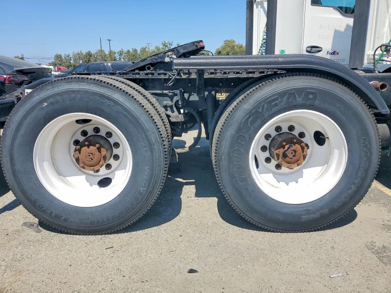 Продаж на аукціоні авто 2018 Peterbilt 579, vin: 1XPBD49X7JD479045, номер лоту: 57912006