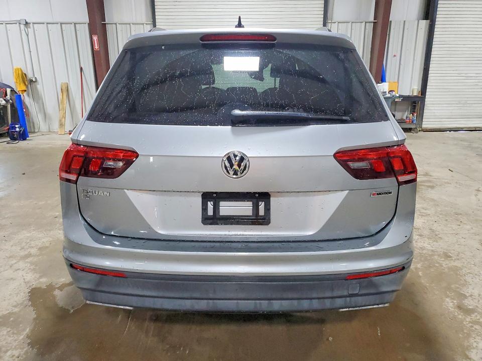 58592406 :رقم المزاد ، 3VV2B7AXXKM074454 vin ، 2019 Volkswagen Tiguan مزاد بيع
